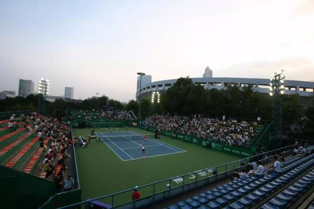 火炬不仅是 火炬不仅是